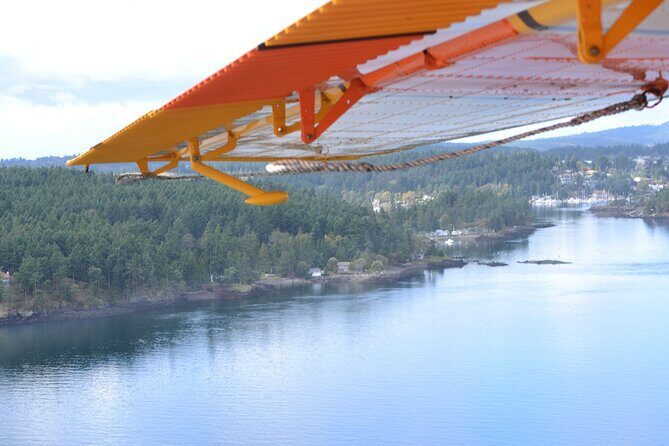 3 Hours San Juan Island Seaplane Tour from Seattle - Pilot Commentary: Expect Highlights, Not a Lecturer