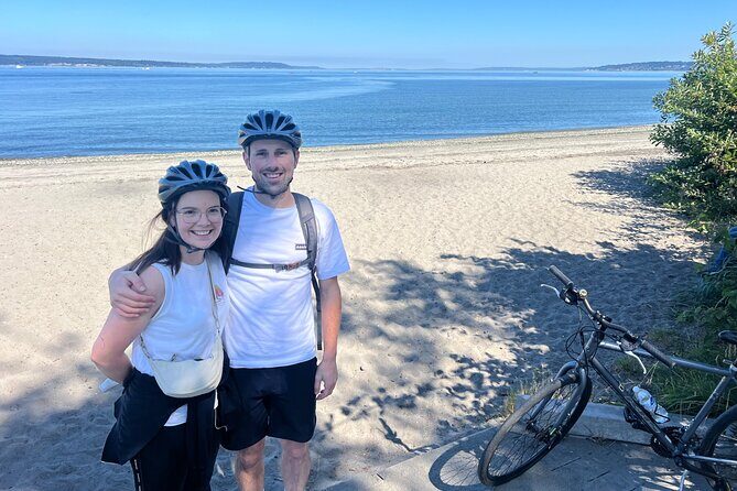 Bainbridge Island Electric Bike Tour - Pia The Peacekeeper and new protected bike lanes: the quick photo moment that’s actually fun