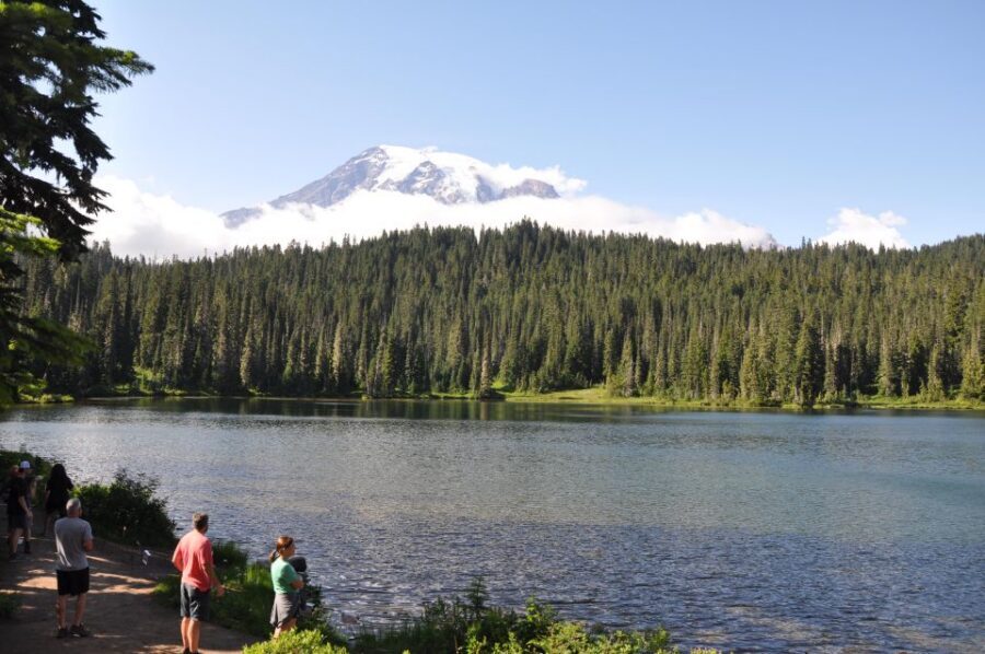 From Seattle: Customized Mount Rainier Tour - Price and logistics: is $195 good value?