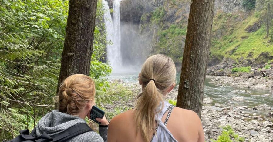 From Seattle: Snoqualmie Falls and Wineries Tour w/ Transfer - When optional extras might appear