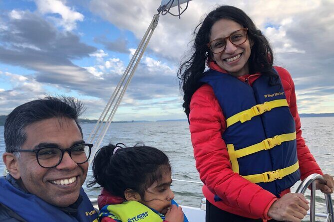 Mid-Day & Sunset Sailing on Seattle's Majestic Puget Sound - What’s included onboard (and what to bring yourself)