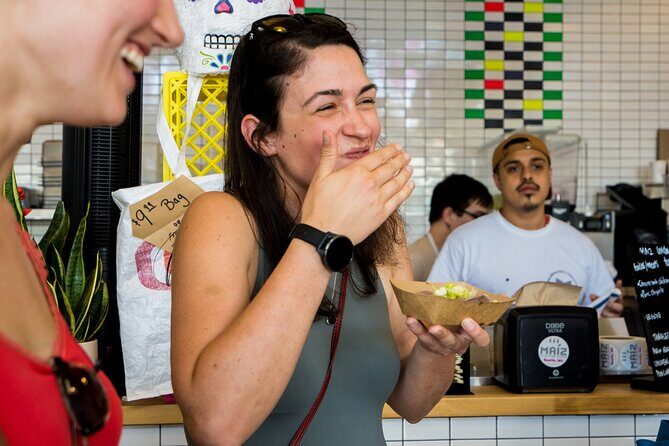 Pike Place Food Tour - 90 min Insider Route - The guide factor: when Will or Ivy make it click