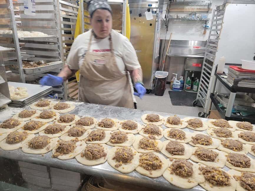 Pike Place Market: Meet the Market - Food and Fun Tour - The 10% Returning Shopper Discount (How to Use It)