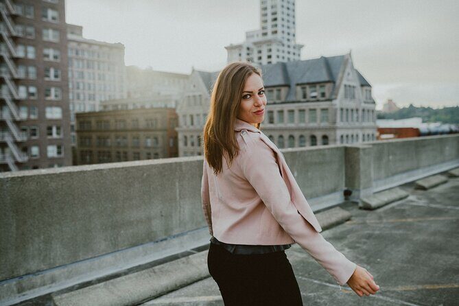 Private Vacation Photography Session with Photographer in Seattle - Your Route Through Seattle: From Pike Place Market to Gas Works Park