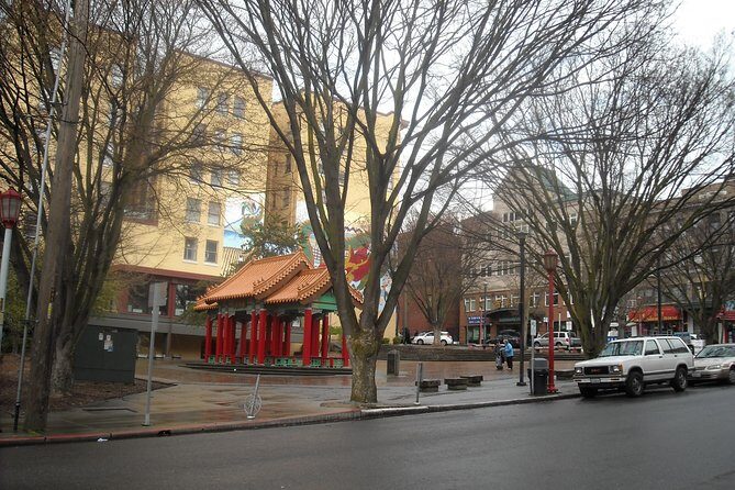 Queen Anne True Crime Tour - Price and value: $45 for a 2.5-hour, ride-and-stop format
