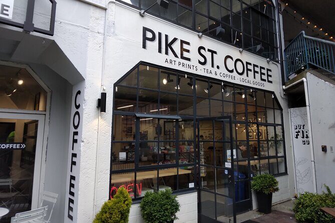 Roasted in Seattle: Bean to Cup Coffee Tour - Fonte Coffee on 1st Avenue: roasting talk to connect the dots