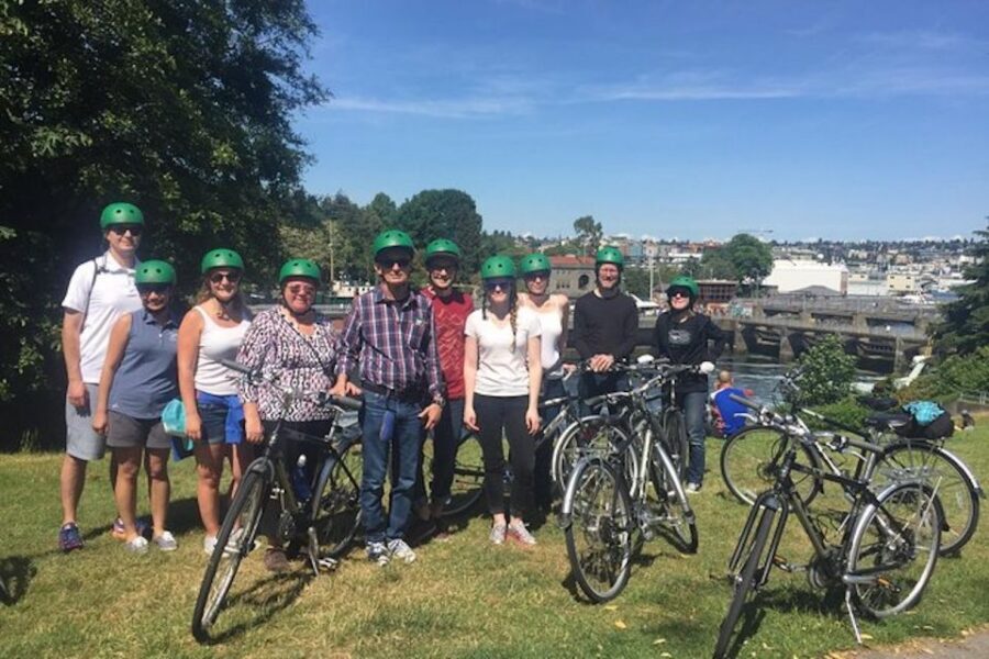 Seattle: 3 Hour Emerald City Bike Tour - Crossing into South Lake Union and moving north: how the neighborhoods change under you