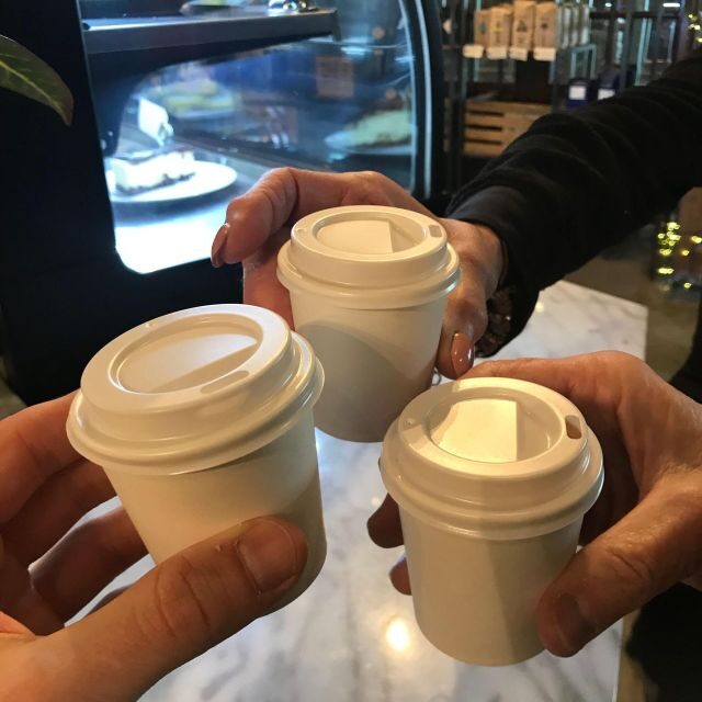 Seattle: Chocolate Tour with Tastings - The Italian grocer bar sampler: compare flavor, snap, and cocoa tone