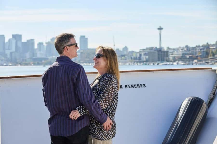 Seattle: Dinner Cruise Experience - The three-course dinner: what’s included, what’s extra, and how to choose your entrée