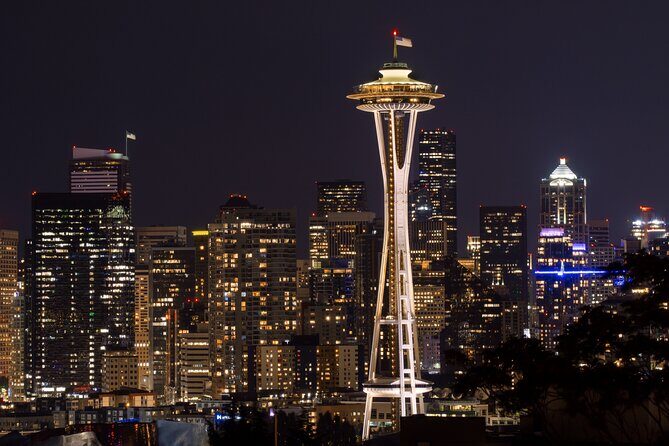 Seattle Enchanting Night Tour with Space Needle and Skywheel - Great Wheel Cabin Time: Why the Ride Feels Like Part of the Show