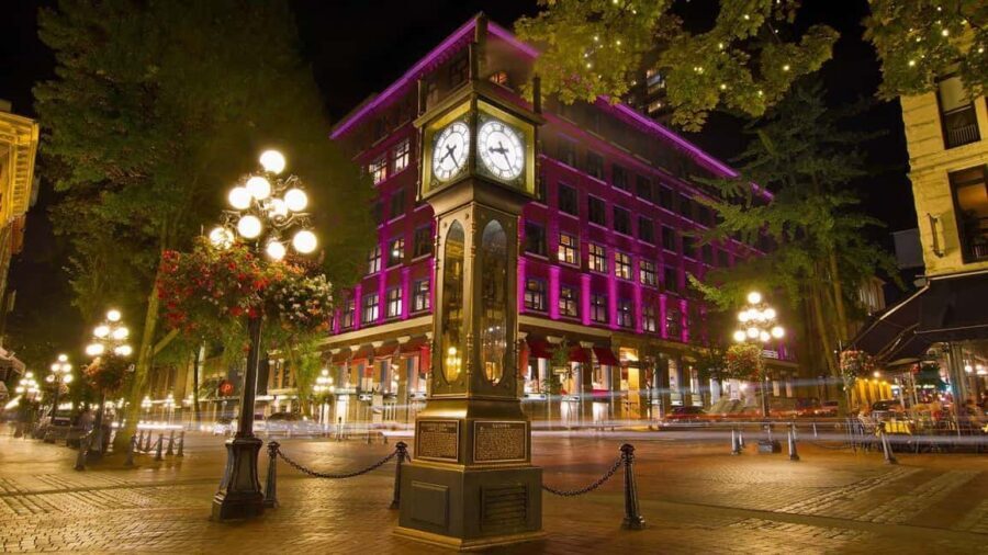 Seattle: Guided Day Trip to Vancouver - Quick hits before you go