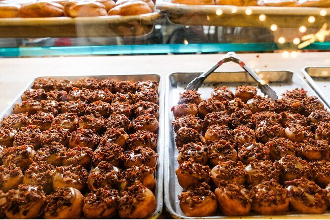 Seattle Holiday Donut Adventure & Walking Food Tour - Stop 6: Daily Dozen Mini Donuts to Finish Strong at the Market