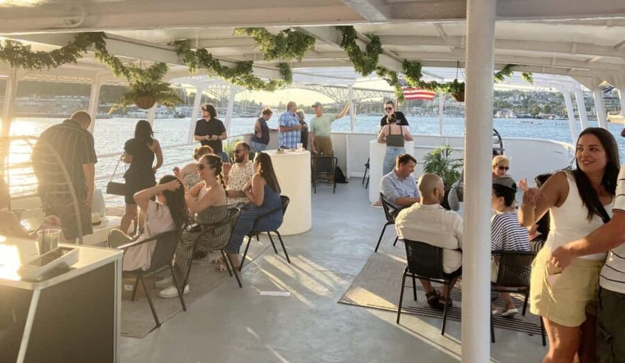 Seattle: Lake Union Happy Hour Cruise - The 90-Minute Loop: What You’ll Actually See From the Water