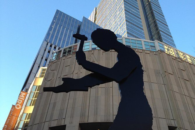 Seattle Scavenger Hunt Adventure - Stop 4: Seattle Art Museum and a quieter puzzle pause