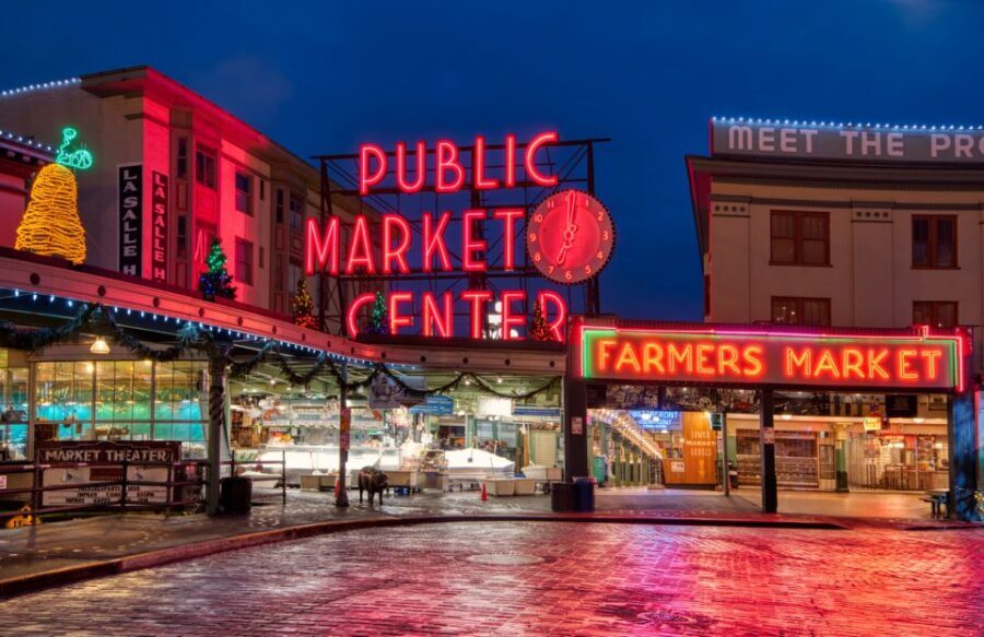 Seattle: Scenic Night Tour with Space Needle & Skywheel - Should you book this Seattle night tour?