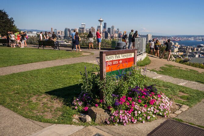 Seattle Scenic Panoramic Tour - Kerry Park: the Puget Sound and skyline combo