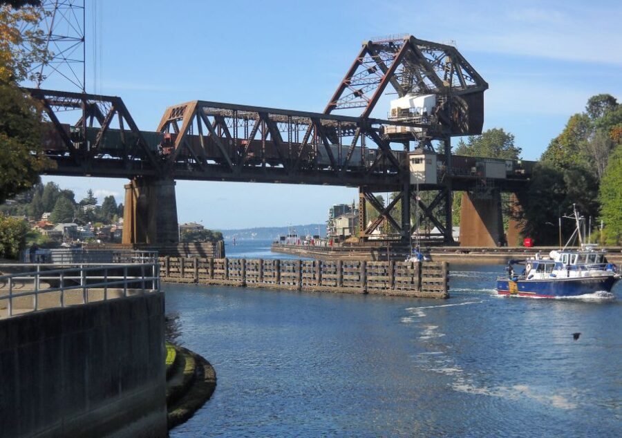 Seattle: Sightseeing Bus Tour with the Ballard Locks - Kerry Park: best-in-town views without the parking headache