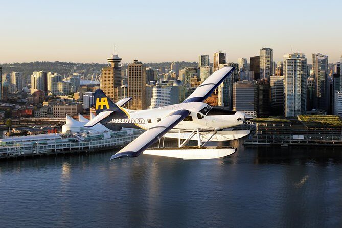 Seattle to Vancouver Scenic Seaplane Transfer: One Way - The Flight Experience: What You’ll See Over Seattle and the Coast