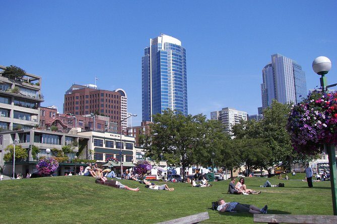 Uncover Seattle: Self-Guided Audio Tour - Space Needle: the best photo moment when you don’t have to rush