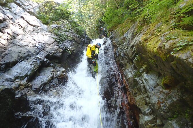 Waterfall Rappelling Canyoneering Adventure + Photo Package! - What to Bring: Shoes, Dry Gear, and Staying Comfortable in Cold Water