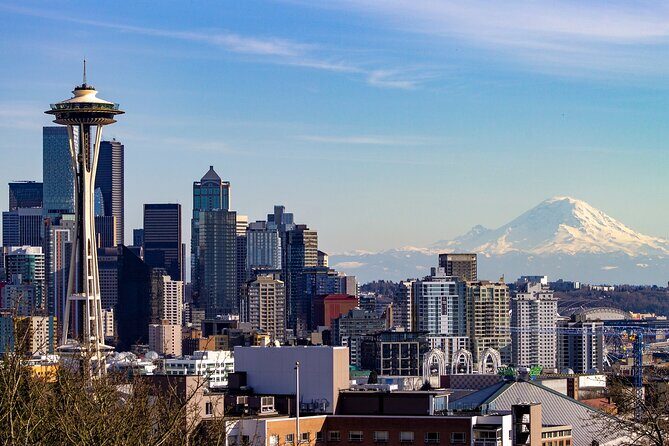 Welcome to Seattle: Private 2.5-hour Highlights Walking Tour - Pike Place Market: more than photos and fish